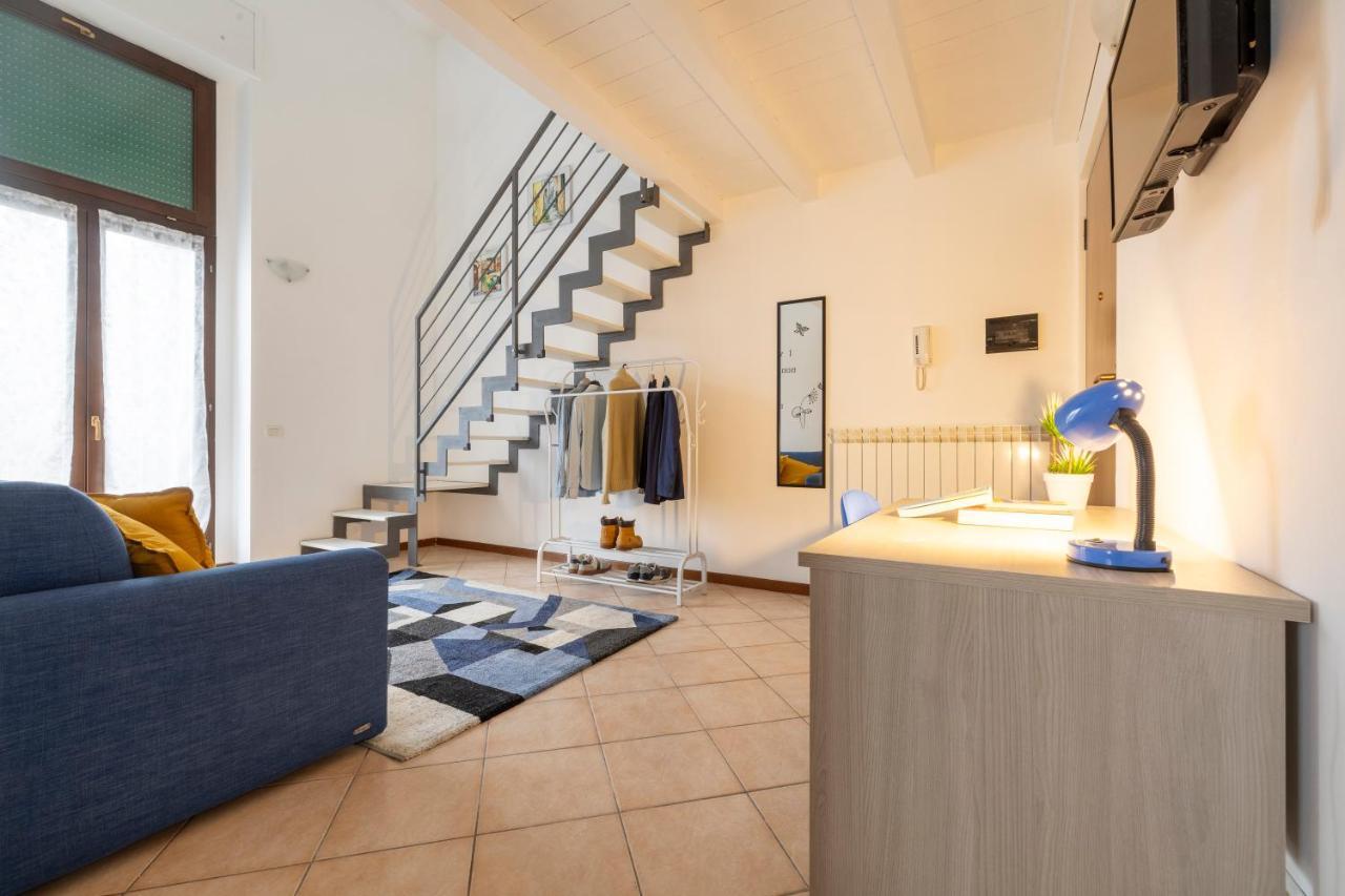 10' Da Malpensa & 1' Dalla Stazione TreniShuttle Apartment Somma Lombardo Bagian luar foto